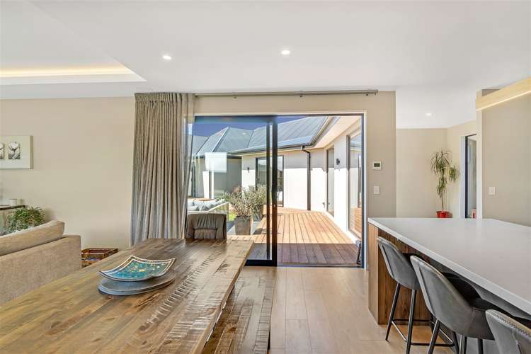 10 Snow Cup Close Lincoln_9