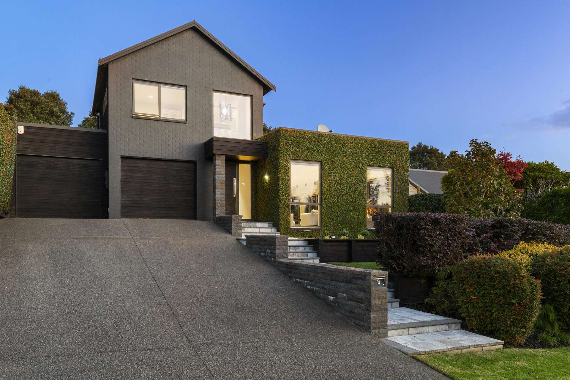 5 Ridge View Crescent Pukekohe_0