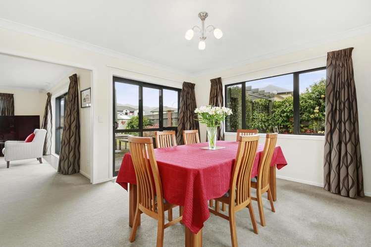 189 Woodman  Drive Tawa_9