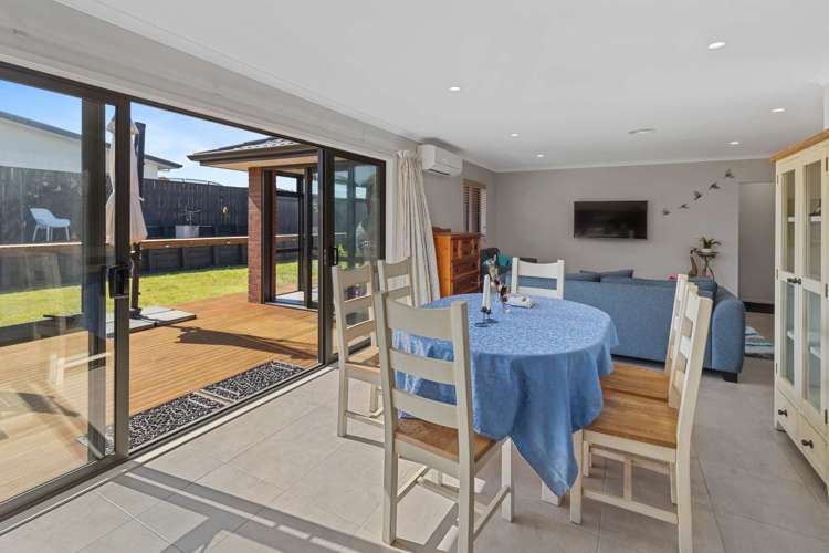 6 Magnolia Crescent Tawhero_8