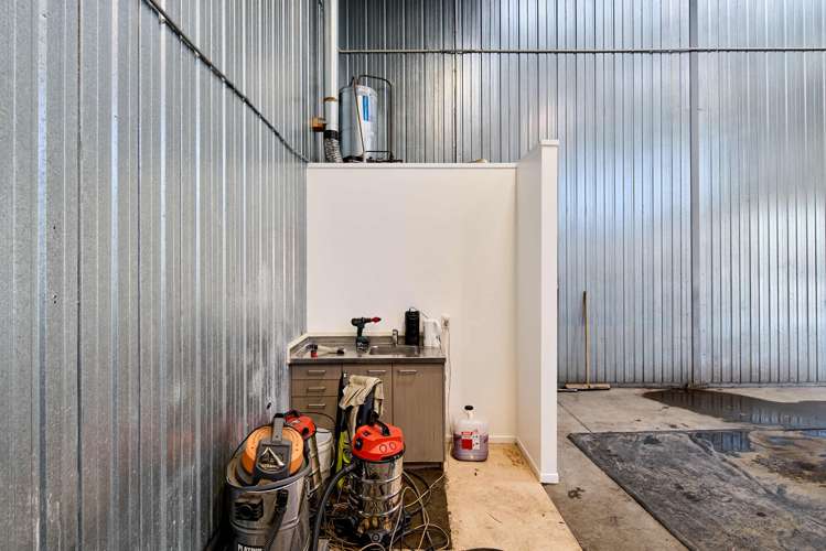 Unit 9, 50 Gracefield Road Gracefield_5