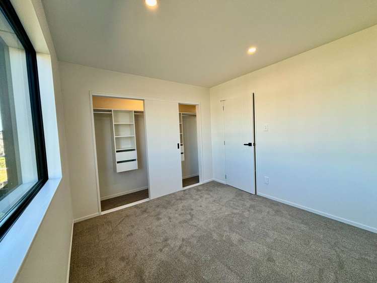 21 Kiato Lane Flat Bush_5