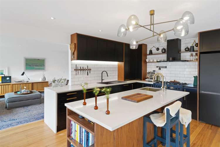 42 Whitfield Street Sumner_11