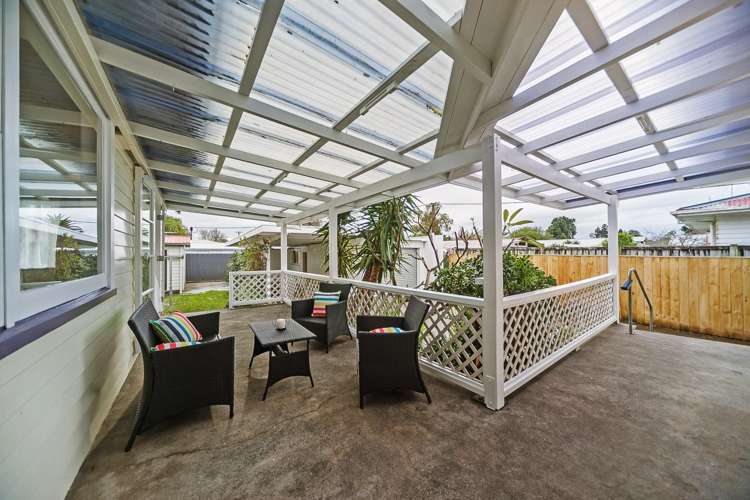 73 Cobham Crescent Kelston_6