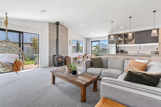 4 Rua Street Albert Town_1