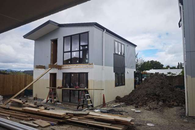 1-8/9 Kaikoura Street Henderson_4