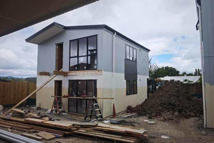 1-8/9 Kaikoura Street Henderson_4