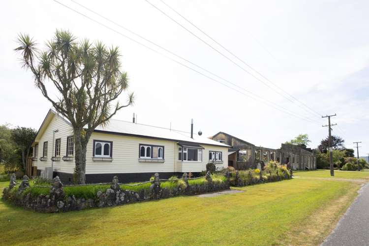 327 Wanganui Flat Road_2