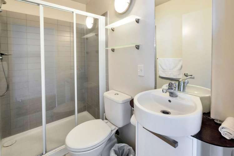 2105/10 Waterloo Quadrant Auckland Central_9