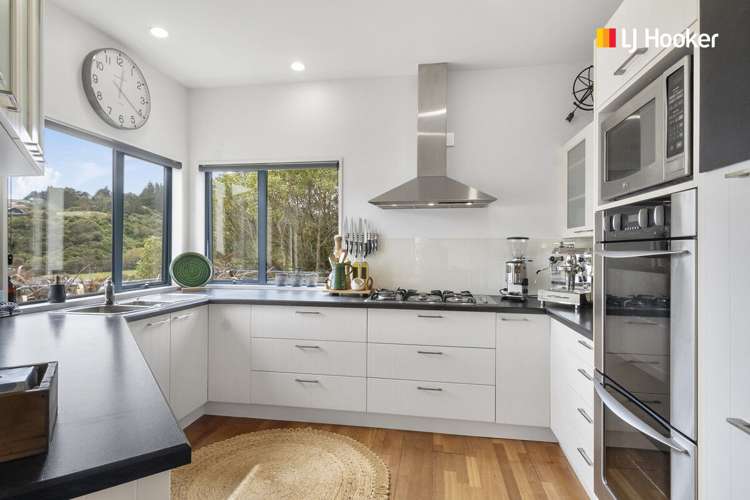 553 Portobello Road Company Bay_6