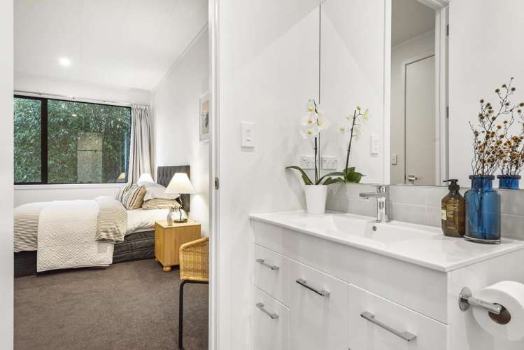 14 Fordham Street Beach Haven_13