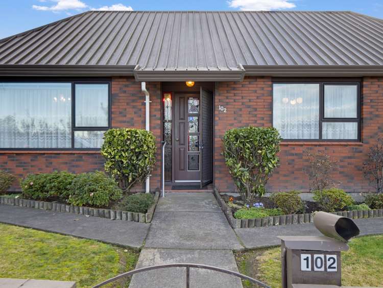 1/102 Lake Terrace Road Burwood_0