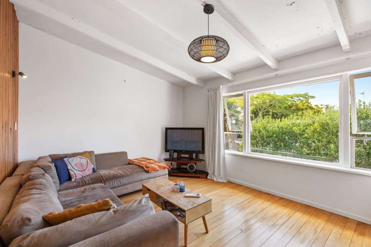 2/199 Titirangi Road Titirangi_8