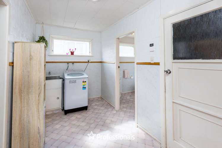 26 Shanly Street Brown Owl_17