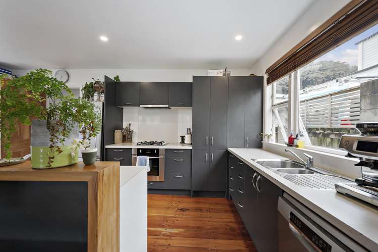 126 Austin Street Mount Victoria_5