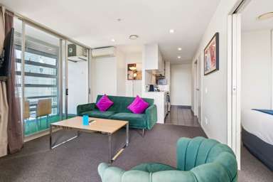 908/17 Amersham Way_4