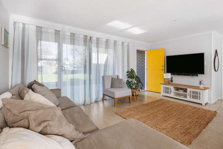 69 Emmett Street Greerton_7