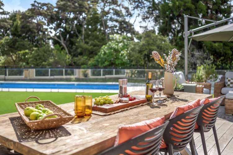 19 Ambrose Lane Whitford_12