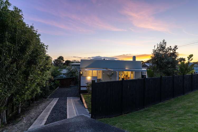 21 Government Road Raglan_17