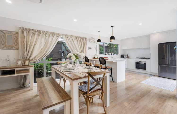 5 Waihanga Way Bucklands Beach_9