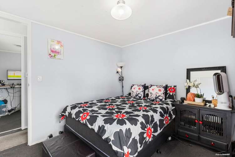 3/24a Waimumu Road Massey_10