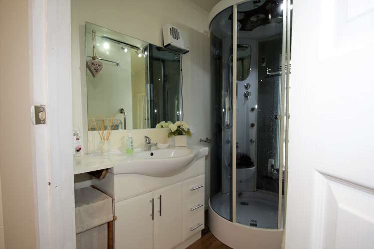 85 Lockharts Road Waitahuna_10