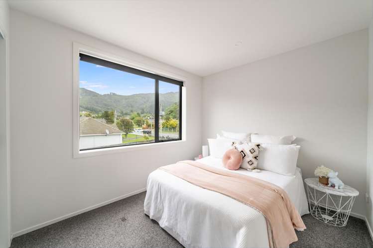 4/11 Lees grove Wainuiomata_8