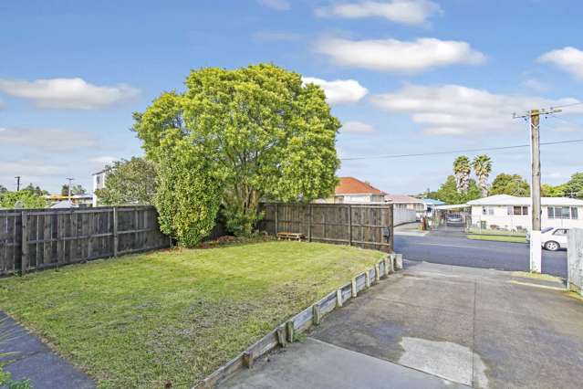 52 Churchill Avenue Manurewa_4