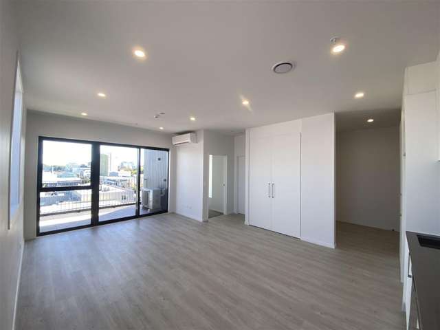 505/150 Tuam Street City Centre_1