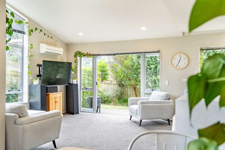 31 Te Puia Drive Aotea_14