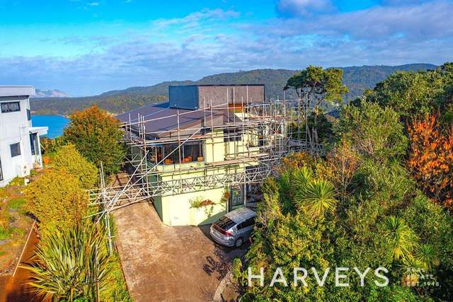 SPECTACULAR VIEWS – UNFINISHED MASTERPIECE