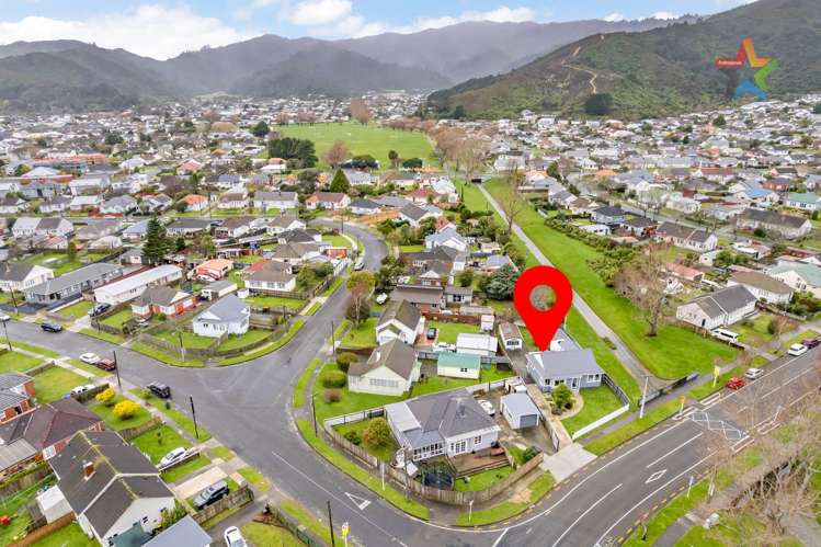 79 Waddington Drive Naenae_15