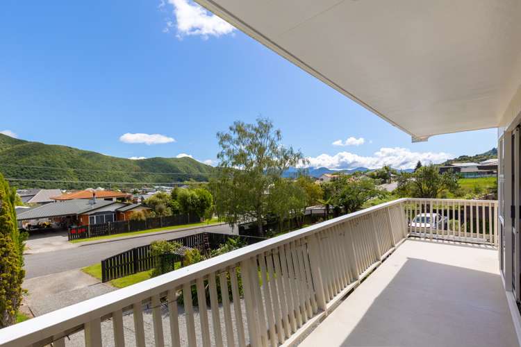 88 Moana View Road Waikawa_1