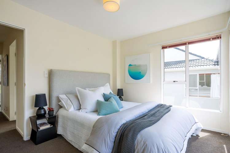 16/20 Thompson Street Mount Cook_9