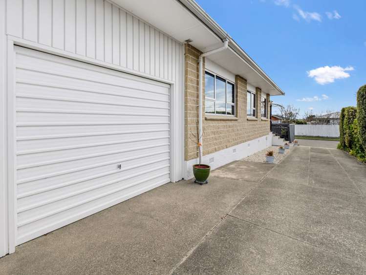 24a Cobham Crescent_5