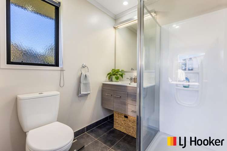 36 Sunningdale Street Wattle Downs_13