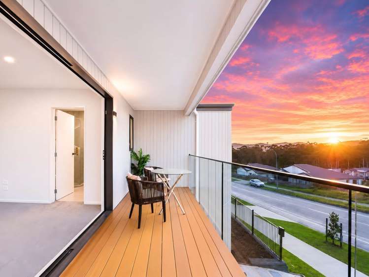 242, 244 West Hoe Heights Orewa_10