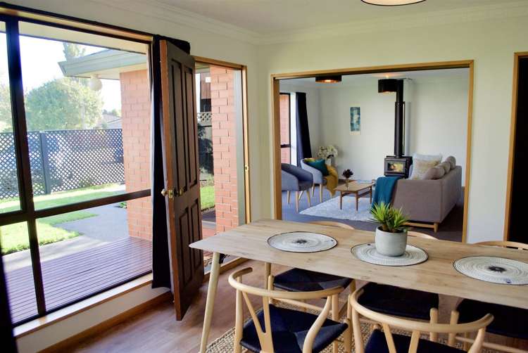 12 Esher Place Saint Martins_9