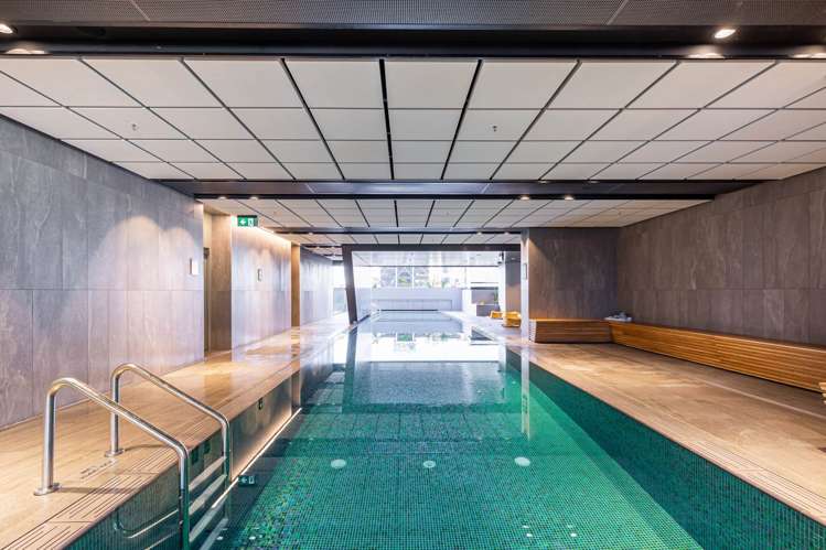 2801/10 Commerce Street City Centre_31