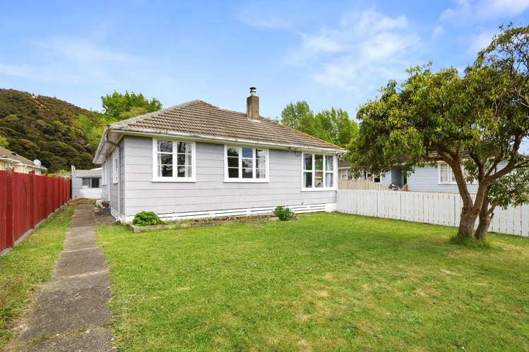 98 Strand Crescent Naenae_1