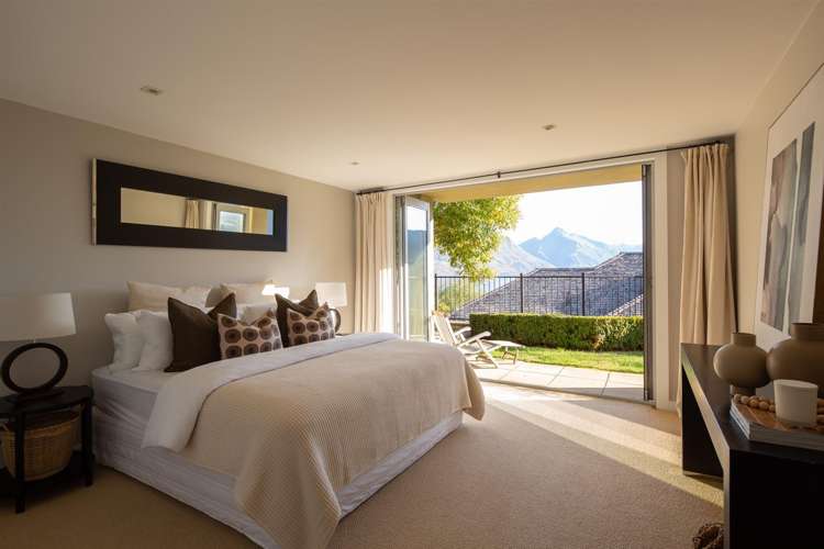 9/12 Dublin Street Queenstown_11