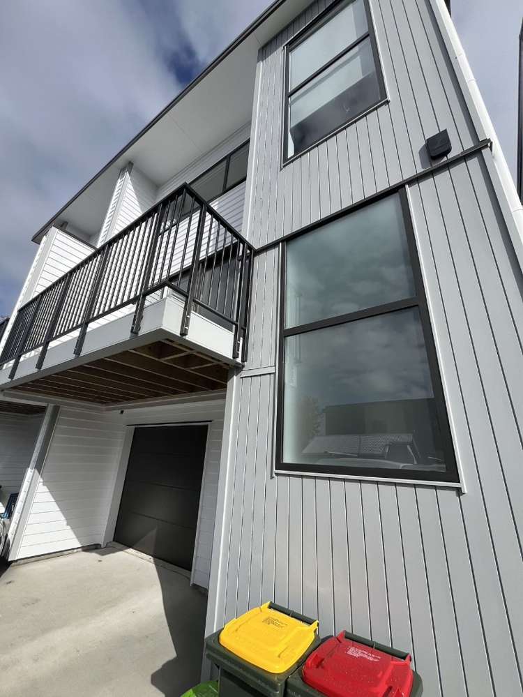 Houses for rent in New Lynn, Waitakere City