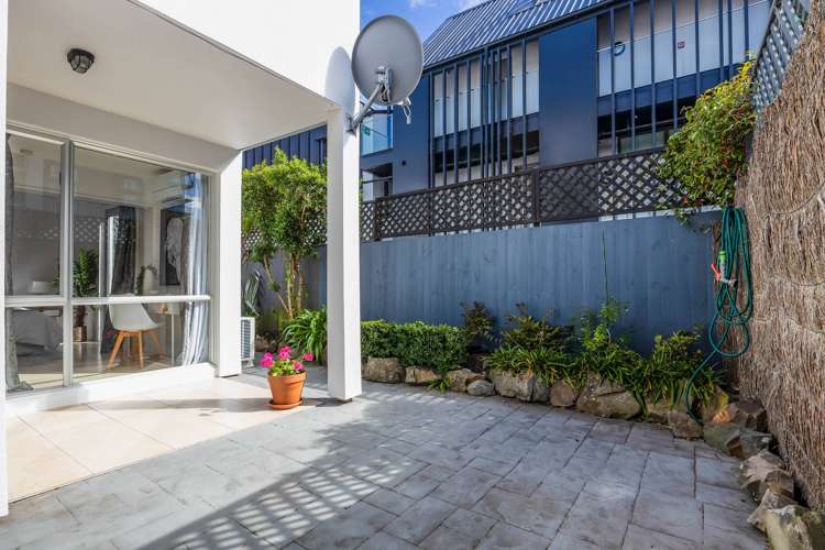 2/32 Cranmer Square Christchurch Central_5