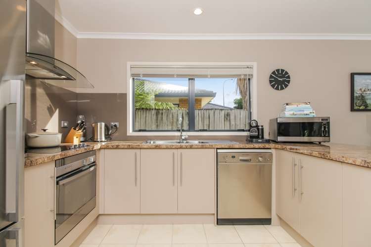 27 Harbour View Road Te Atatu Peninsula_11