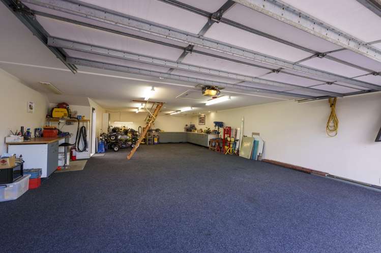 323 Kennedys Bush Road Kennedys Bush_32