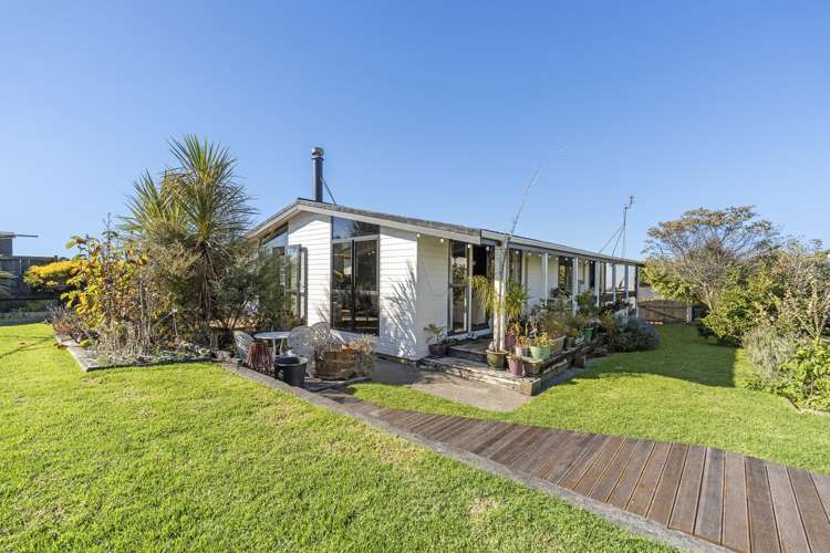 5 Camellia Avenue Bell Block_17