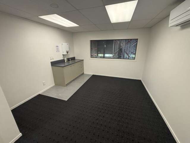 Unit 5, 76 Porana Road Wairau Valley_3