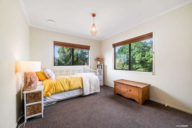 8 Seamount Drive Red Beach_13