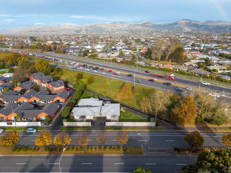 186 Lincoln Road Addington_16