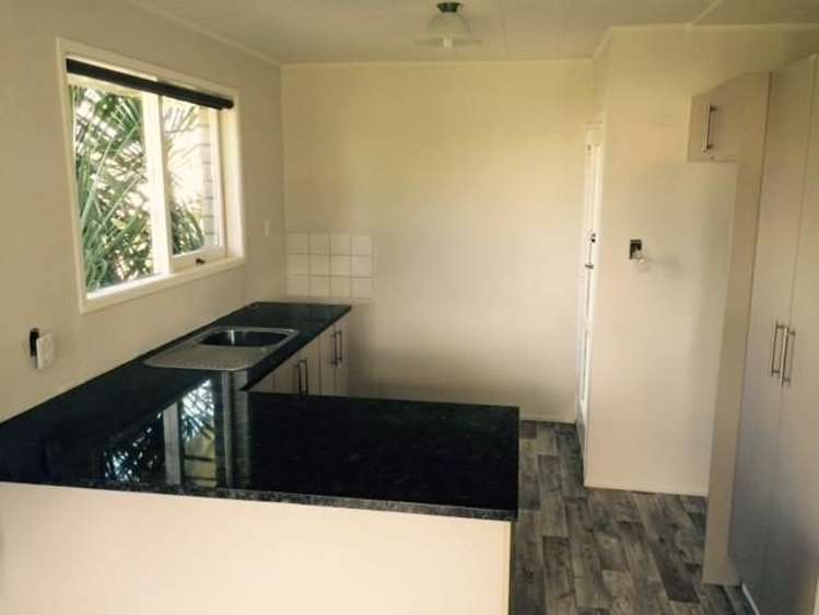 9 Damian Way Manurewa_1